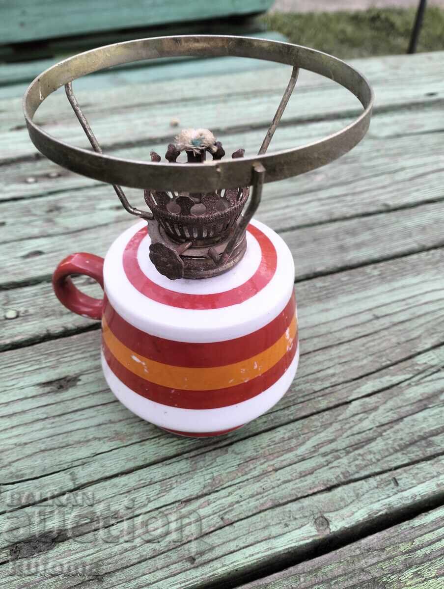 Delivery of Old porcelain kerosene lamp