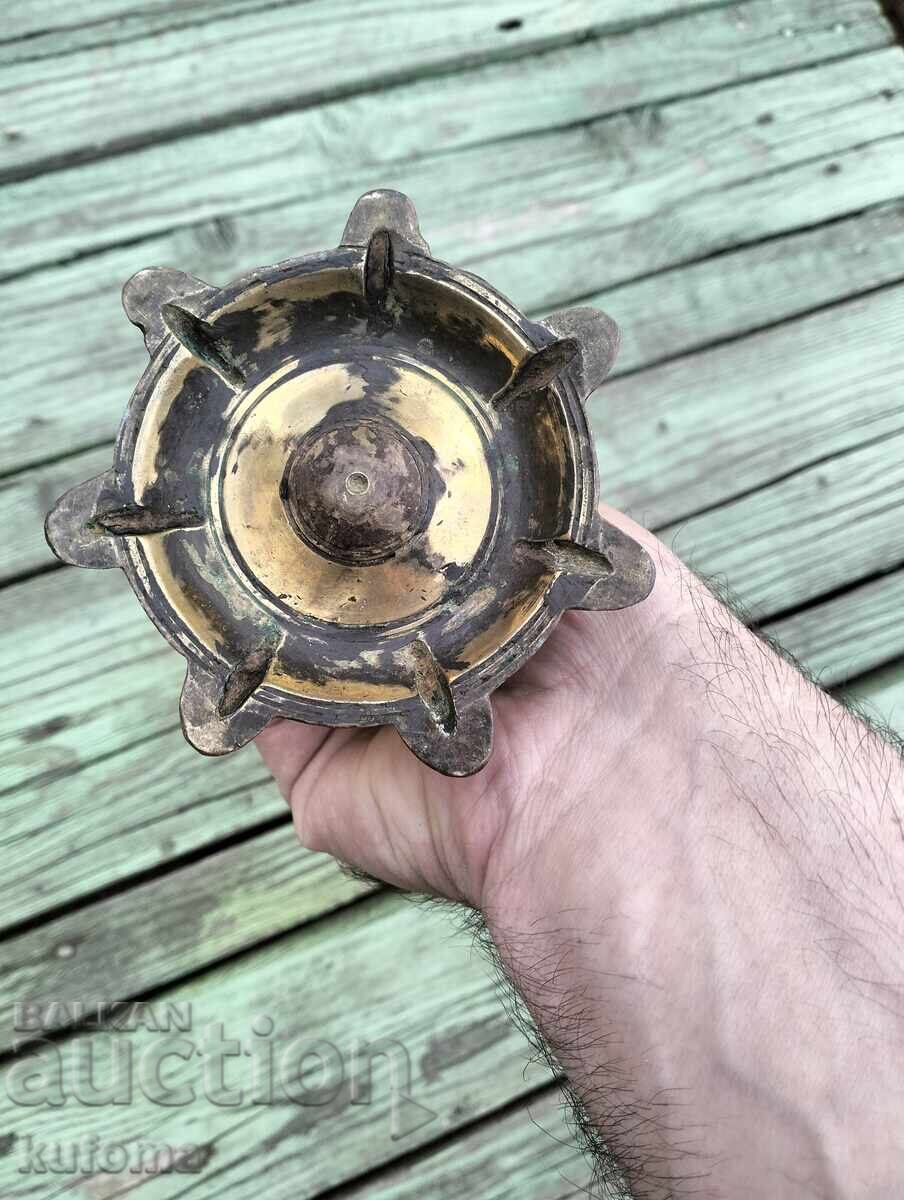 Стар масивен бронзов свещник - 5