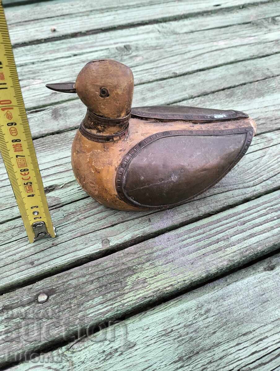 Παράδοση Ξύλινη πάπια με ορειχάλκινα εξαρτήματα