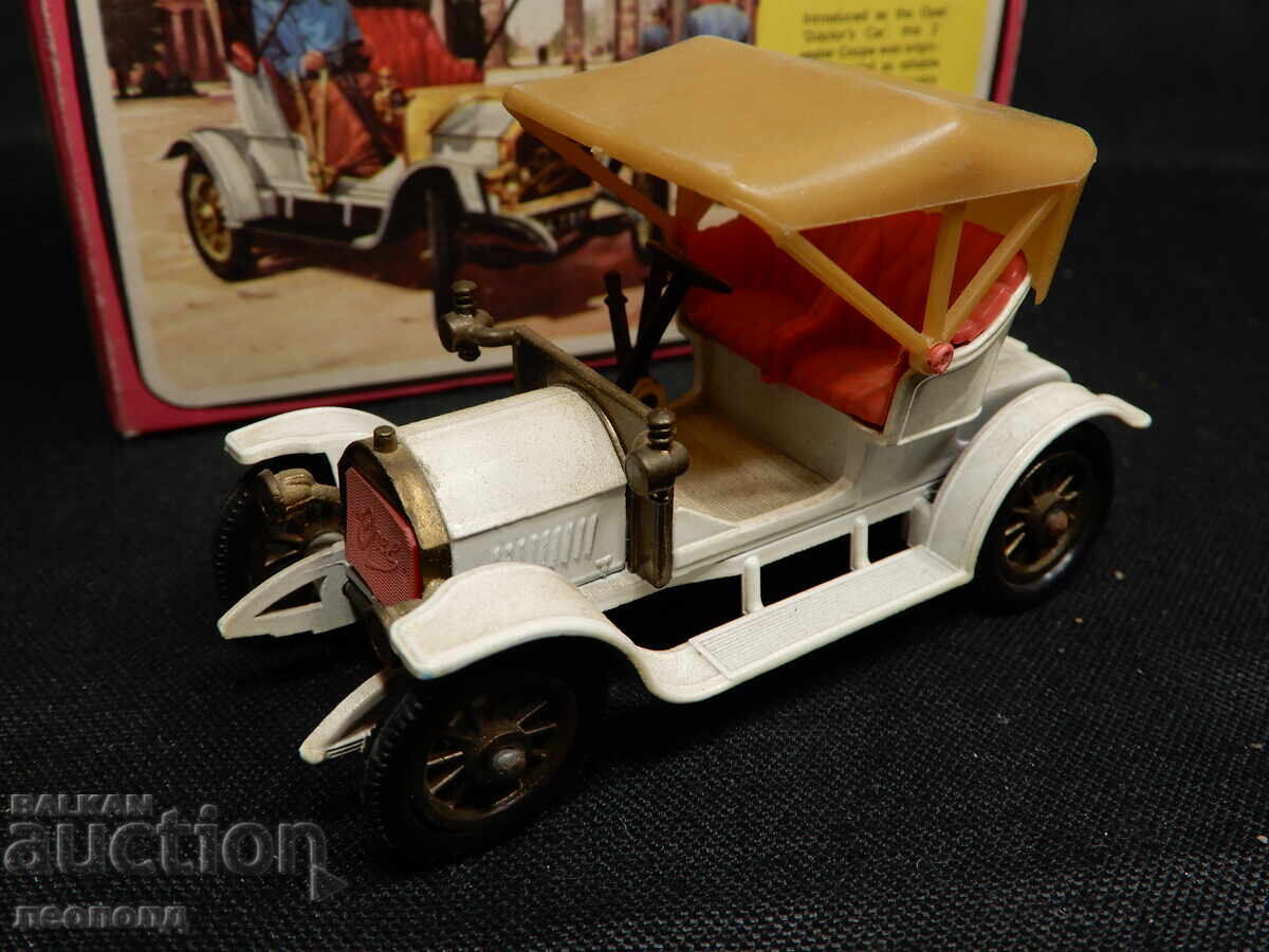 OLD RETRO METAL CAR OPEL MATCHBOX MOY ENGLAND
