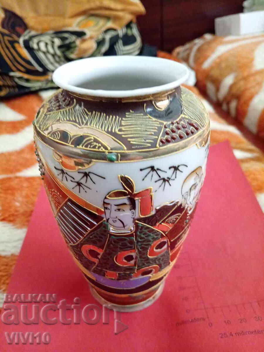 Antique Japanese Vase, 20cm Antique Japanese Vase, 20cm