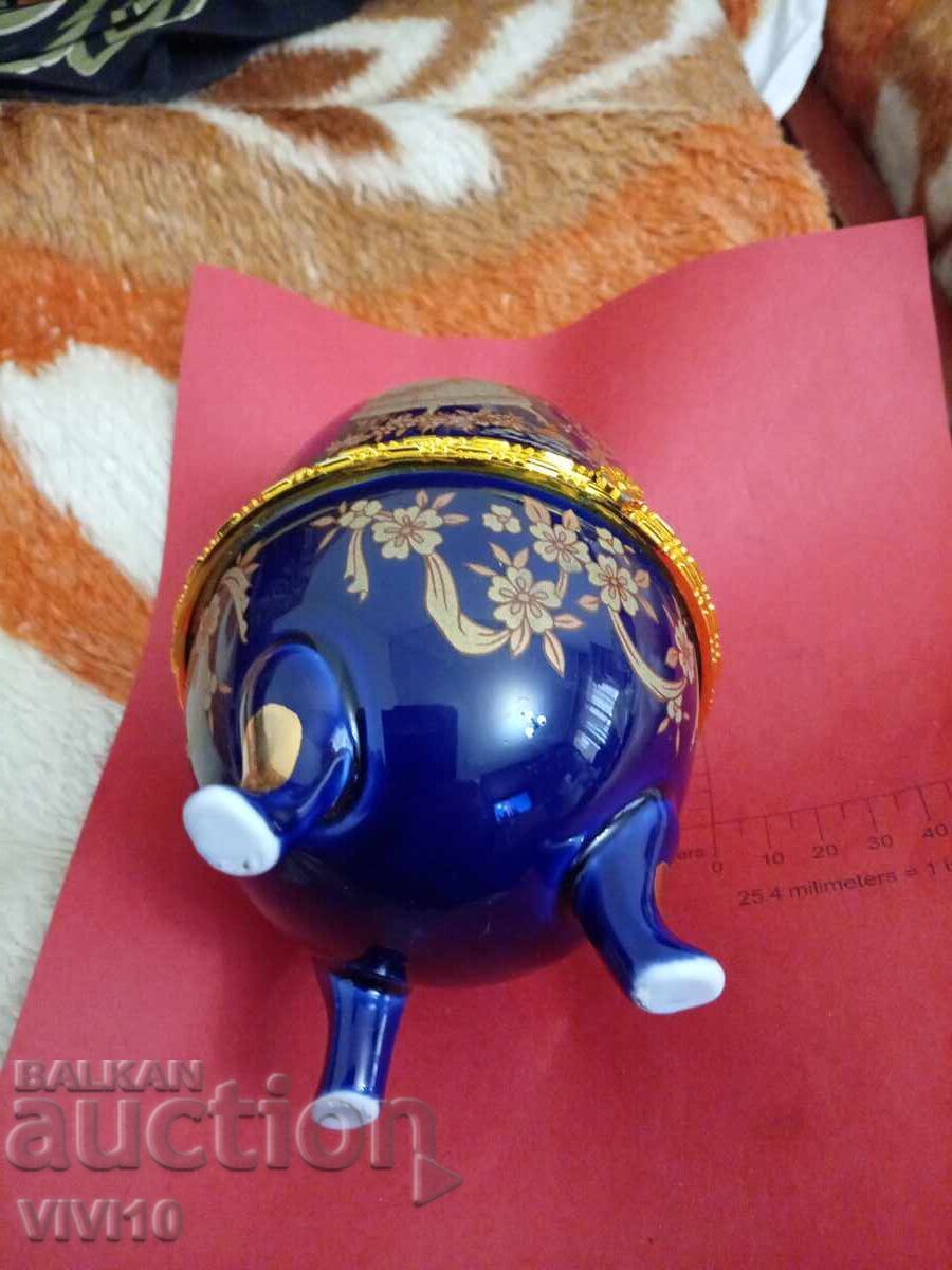 Livrarea Ou de porțelan 15cm Livrarea Ou de porțelan 15cm