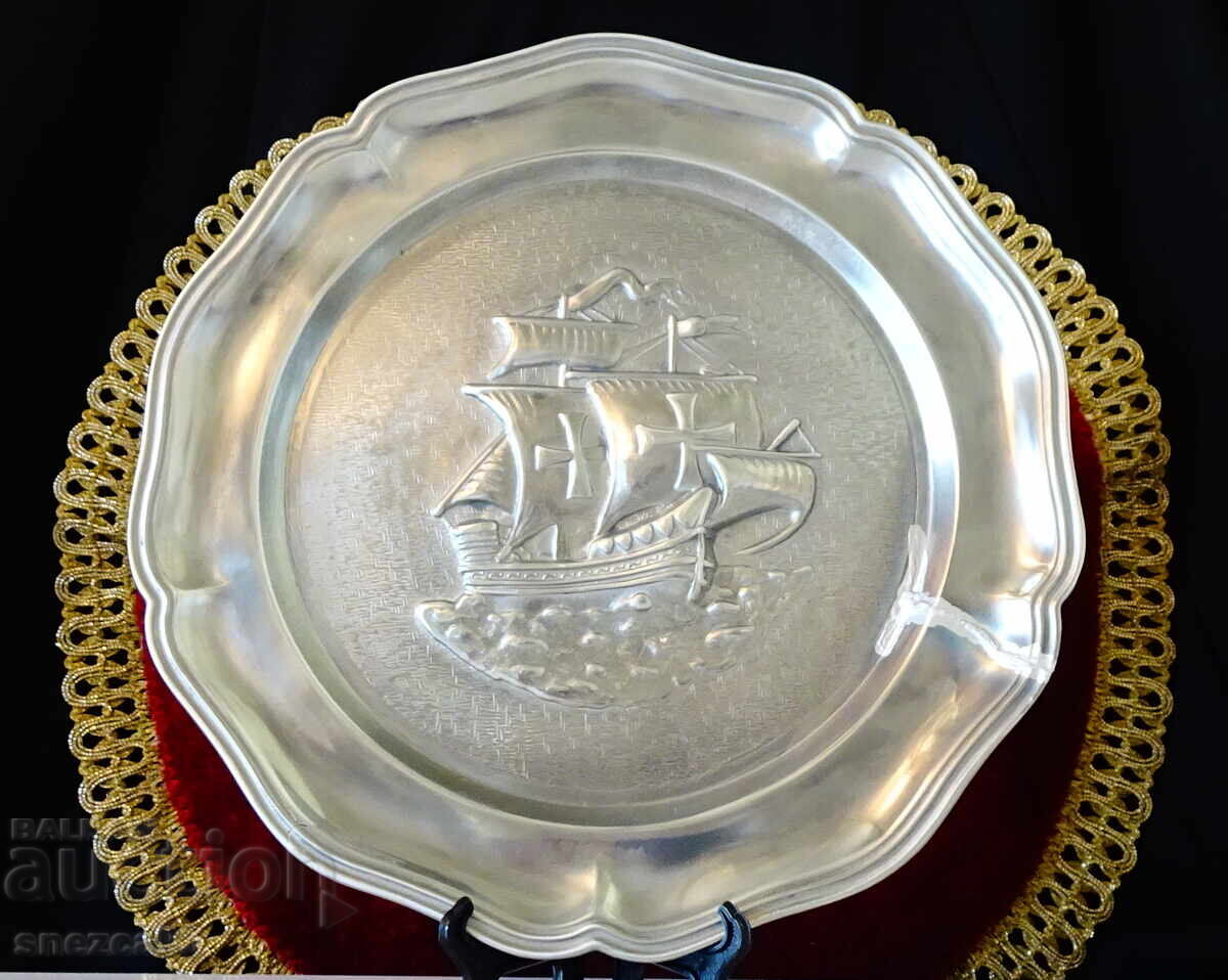 Caldera plate, panel with Templar Ship