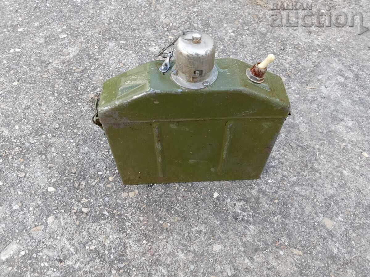 стара военна батерия 2ФКН 8 1959г. с цена 41.00 лв. | € 20.96 стара военна батерия 2ФКН 8 1959г. с цена 41.00 лв. | € 20.96