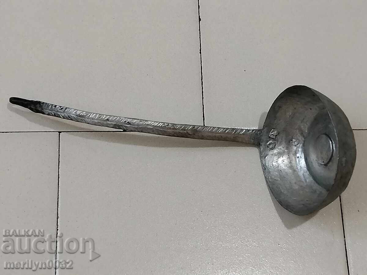 Стар меден черпак, тиган, бакър, меден съд, ямак с цена 77.00 лв. | € 39.37