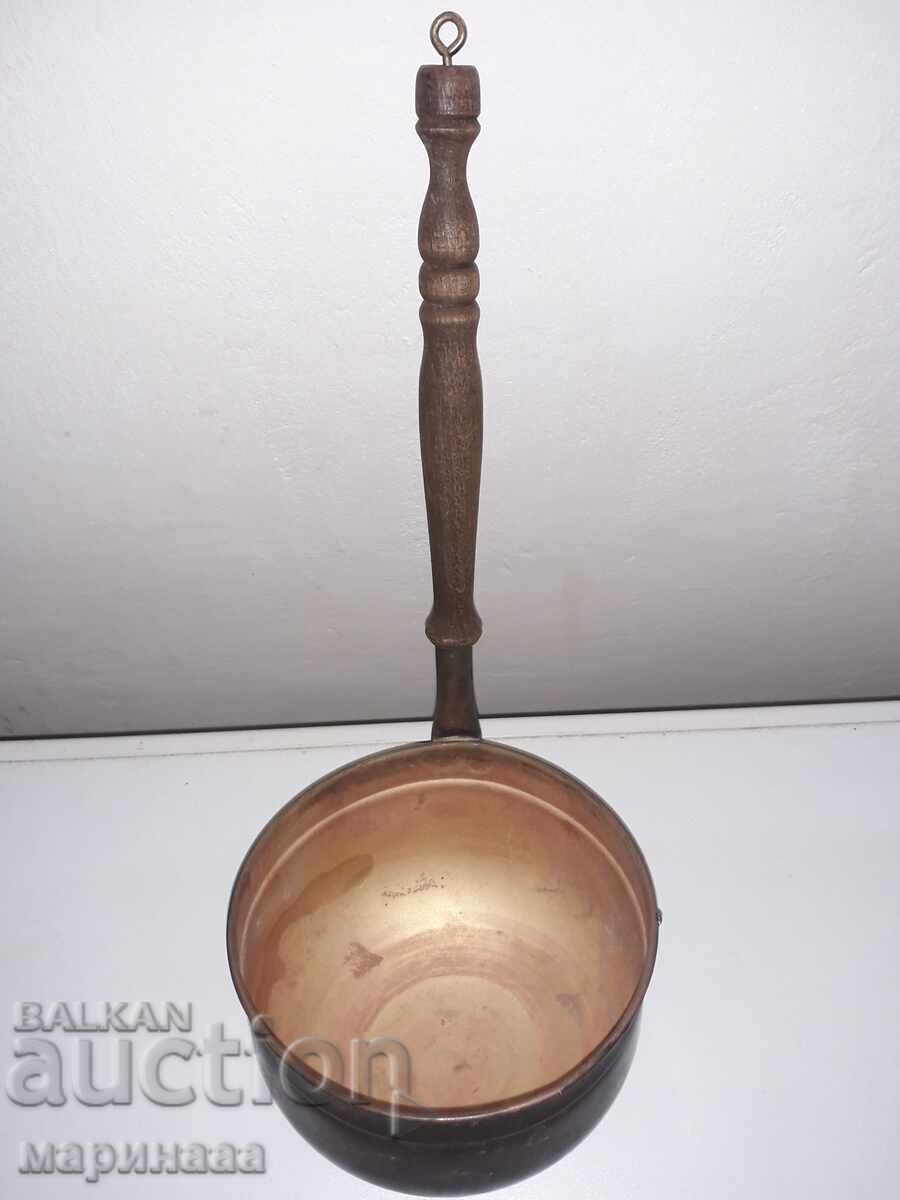 Παράδοση ΜΕΓΑΛΗ ΣΚΟΥΠΙΔΙ. ΟΡΕΙΧΑΛΚΟΣ, ΞΥΛΟ