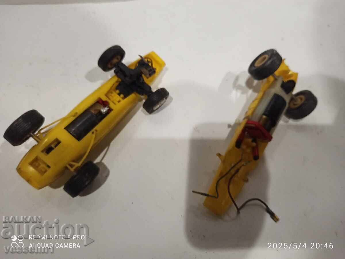 Παράδοση Δύο παλιά αυτοκίνητα 1/32 από πίστα melkus Wartburg F1 αυτοκινητάκι Παράδοση Δύο παλιά αυτοκίνητα 1/32 από πίστα melkus Wartburg F1 αυτοκινητάκι