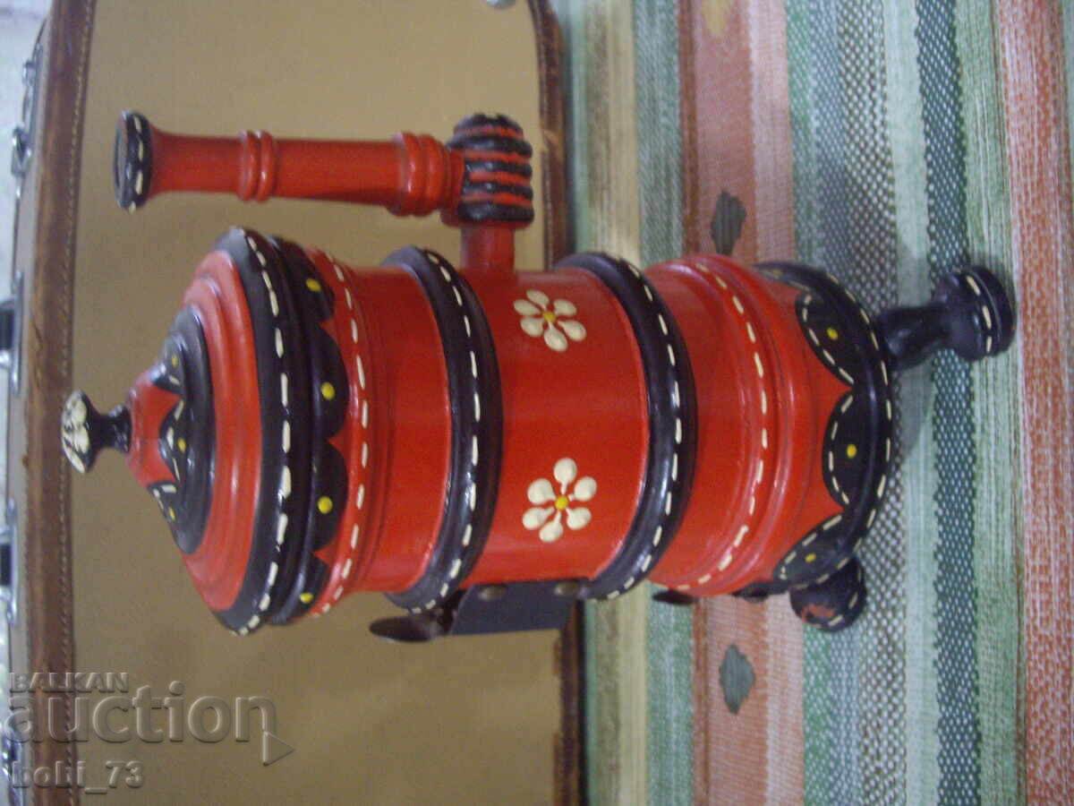 Дървена миниатюра на стара печка. с цена 60.00 лв. | € 30.68