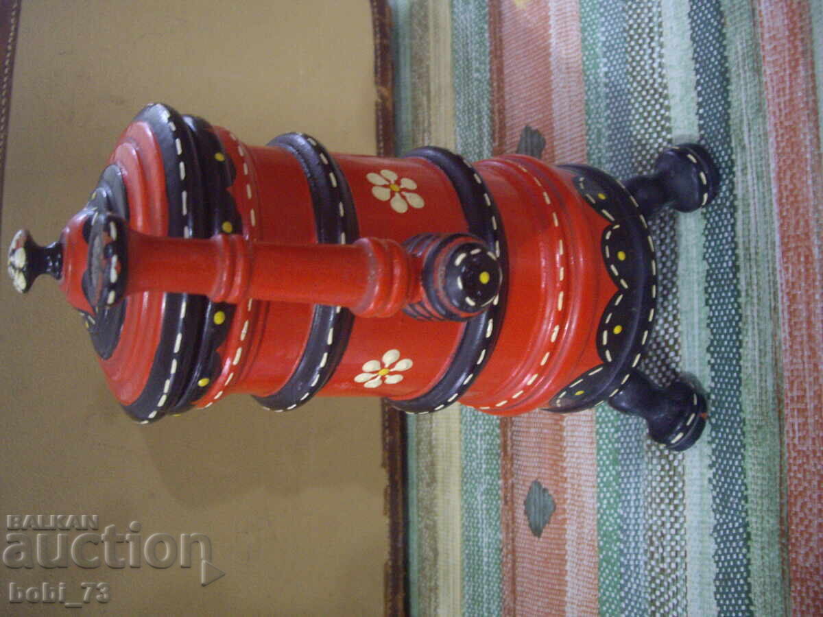 Аукцион Дървена миниатюра на стара печка.