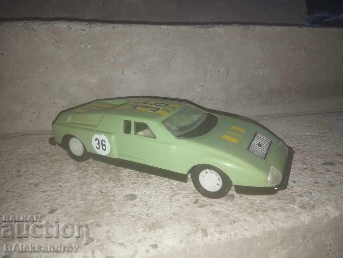 Delivery of Big old Bulgarian car