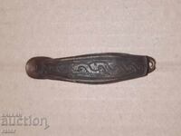 Declanșator autentic de la un pistol foarte vechi, pistol