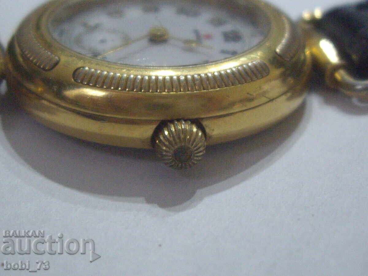 Доставка на Позлатен дамски часовник