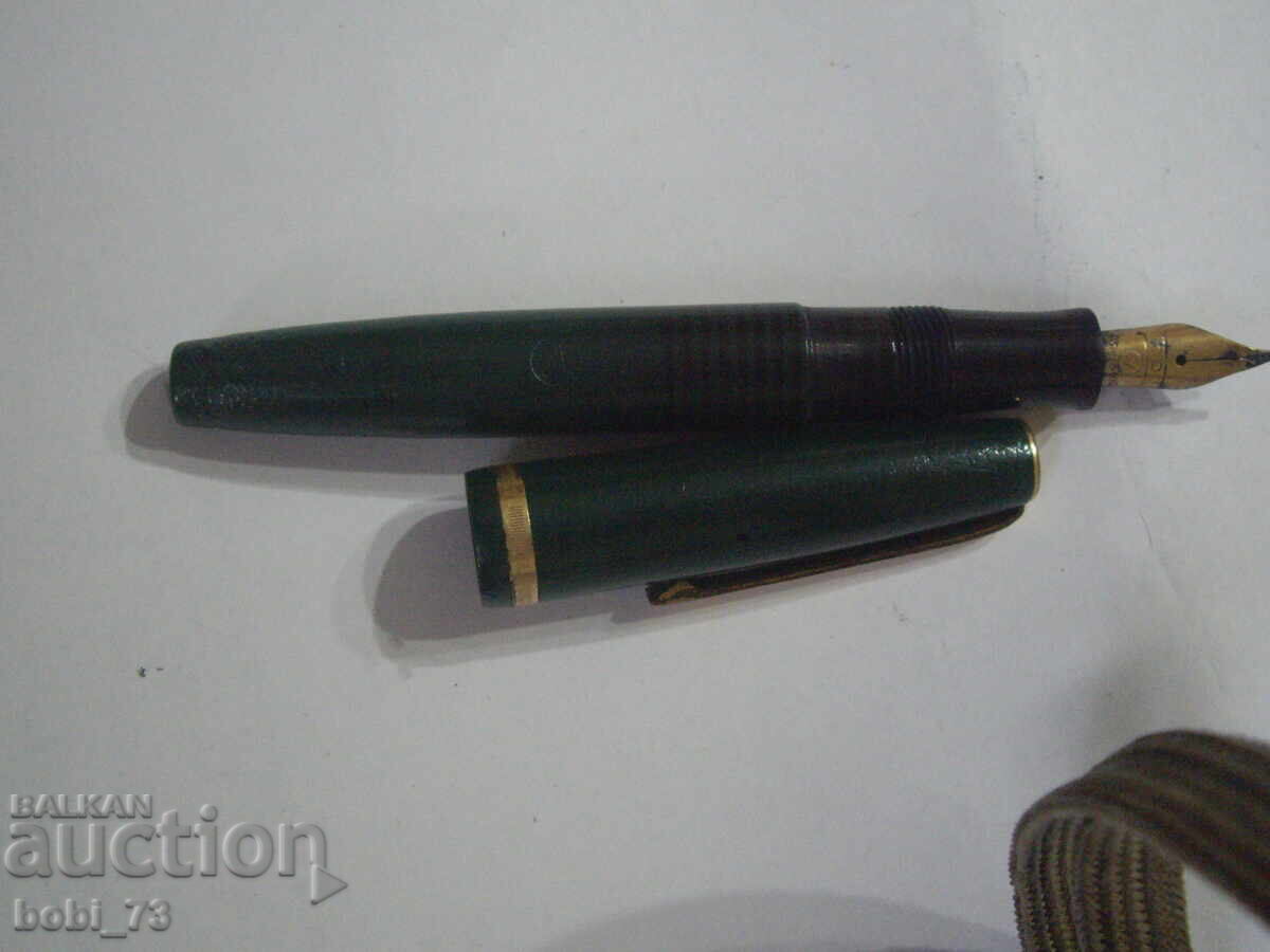 Stilou italian vechi cu preț 50.00 BGN | € 25.56 Stilou italian vechi cu preț 50.00 BGN | € 25.56