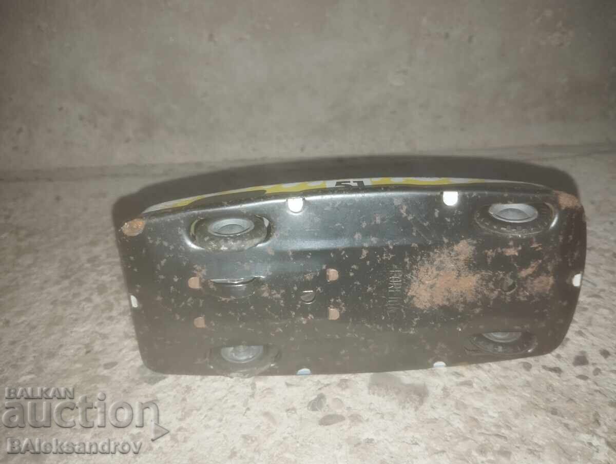 Стара ламаринена кола с инерционен механизъм - 5