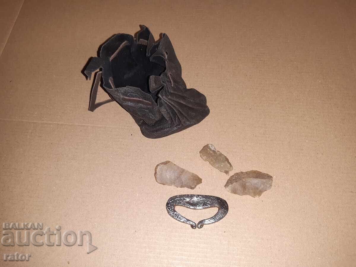 Old chakmak, hearth, with flints and pungia, purse Old chakmak, hearth, with flints and pungia, purse