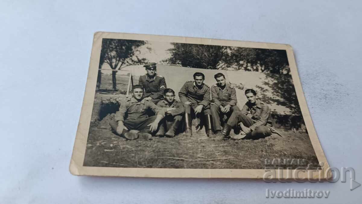 Φωτογραφία Δερβένιτσα Αξιωματικοί μπροστά από σκηνή 1944