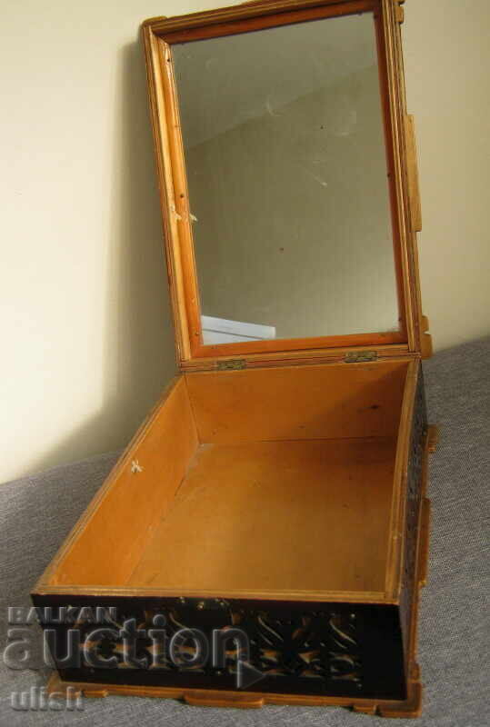 Παράδοση Τραμπ ξύλινη τέχνη παλιό καλλυντικό κουτί καθρέφτης