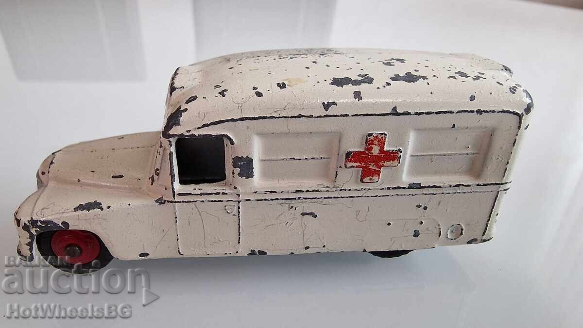 DINKY TOYS - No. 253 DAIMLER AMBULANCE 1953 god με τιμή 25.00 BGN | € 12.78 DINKY TOYS - No. 253 DAIMLER AMBULANCE 1953 god με τιμή 25.00 BGN | € 12.78