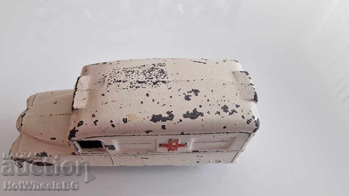 DINKY TOYS - No. 253 DAIMLER AMBULANCE 1953 god - 5 DINKY TOYS - No. 253 DAIMLER AMBULANCE 1953 god - 5