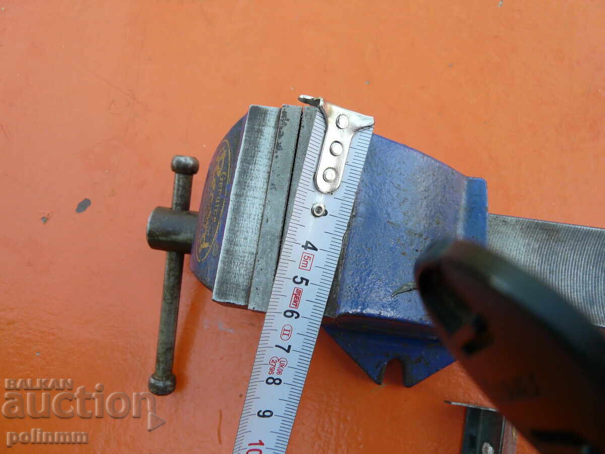 Доставка на Малко английско менгеме RECORD Доставка на Малко английско менгеме RECORD