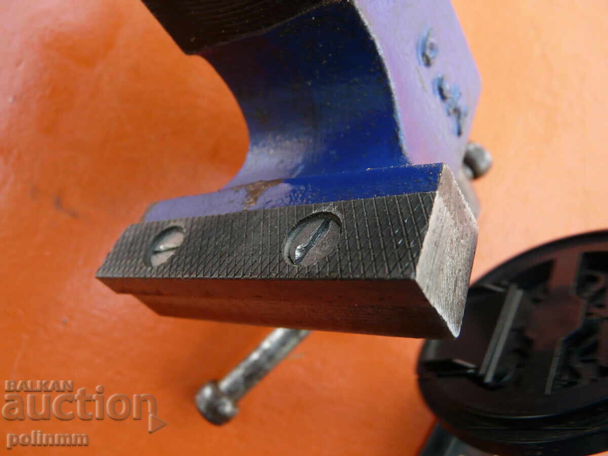 Малко английско менгеме RECORD - 5 Малко английско менгеме RECORD - 5