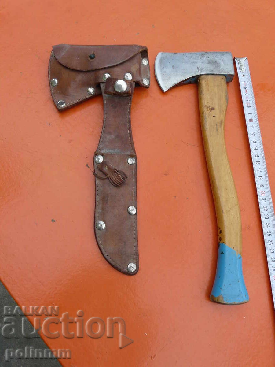 Туристическа брадвичка - 565 Туристическа брадвичка - 565