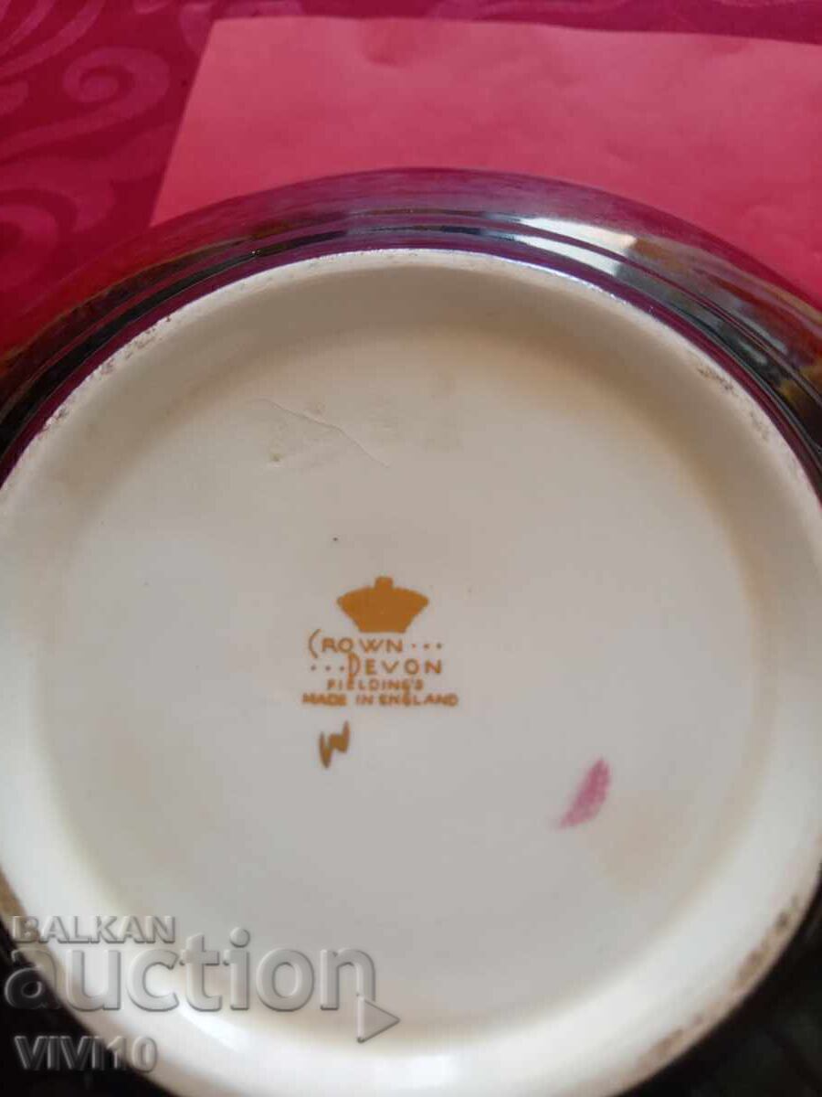 Auction  Antique porcelain bowl, England, 25cm