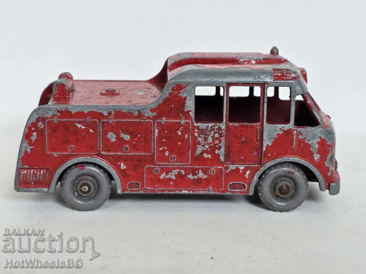 Matchbox No.9C Merryweather Fire Engine 1959 με τιμή 3.99 BGN | € 2.04