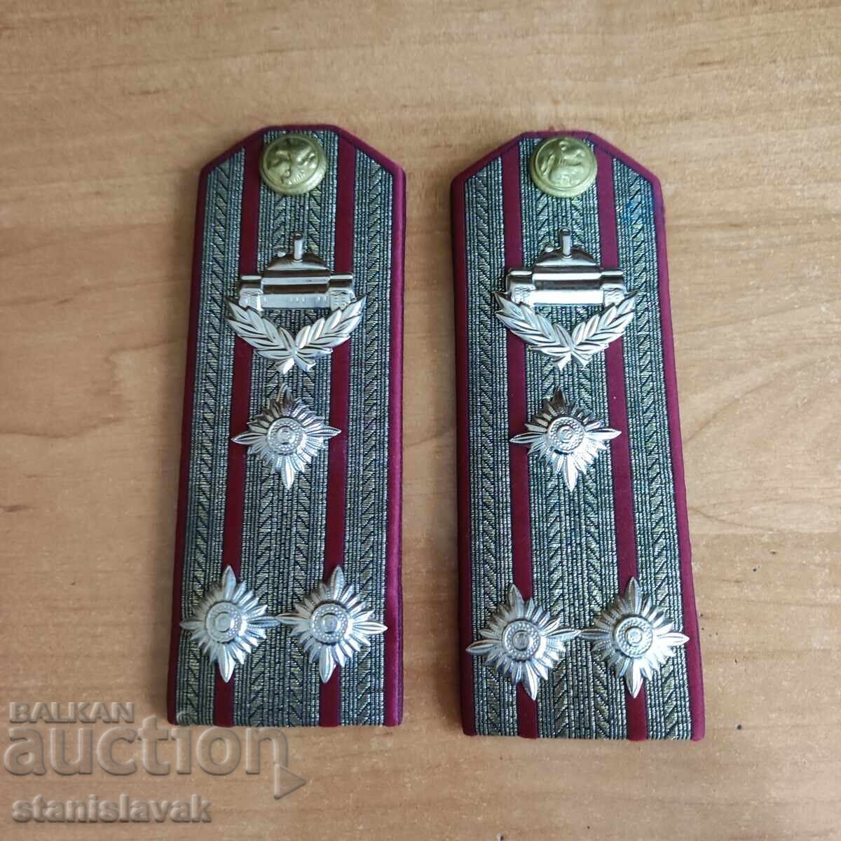 Επωμίδες των συνταγματάρχων τανκ στρατευμάτων