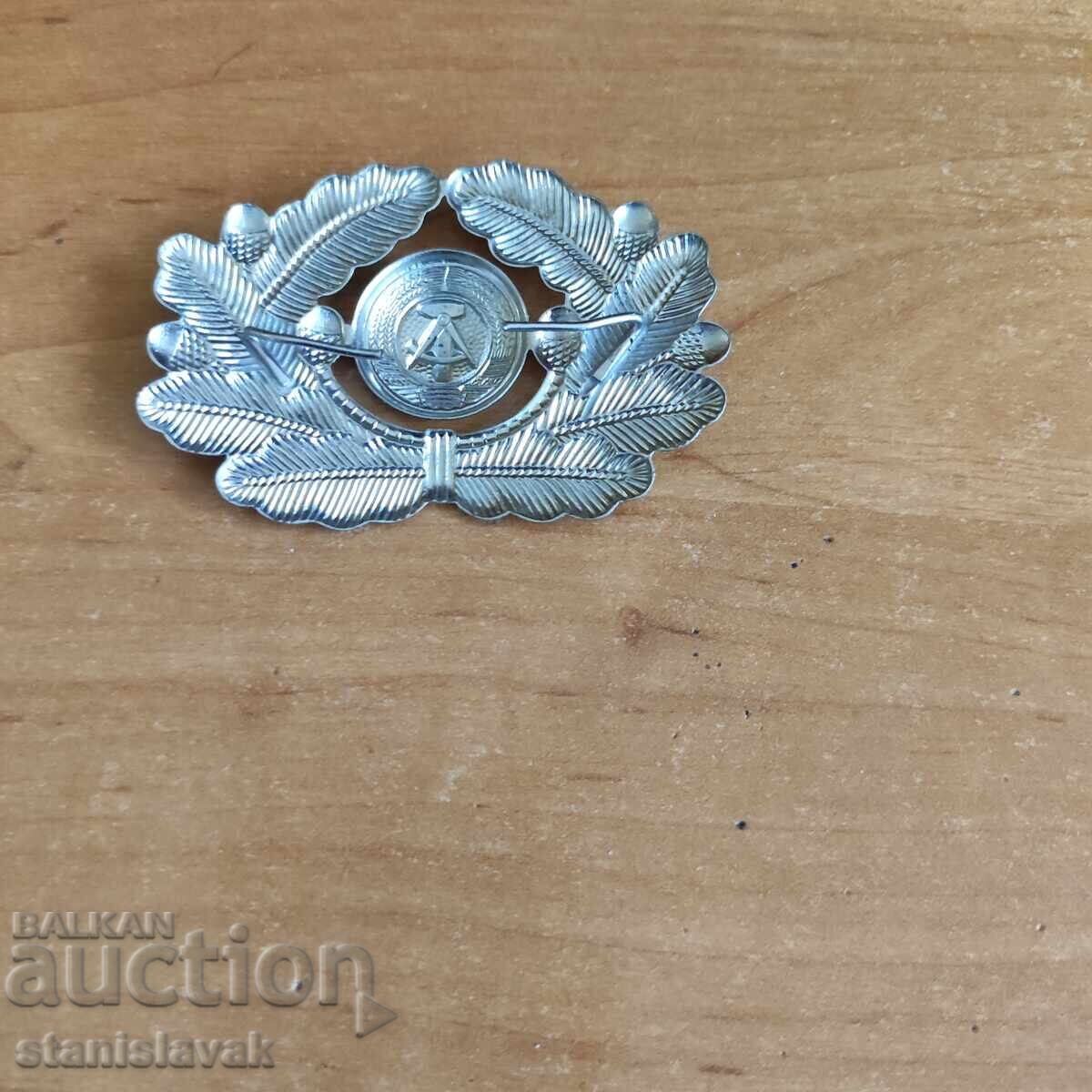 Cocarda de armată RDG cu preț 15.00 BGN | € 7.67 Cocarda de armată RDG cu preț 15.00 BGN | € 7.67