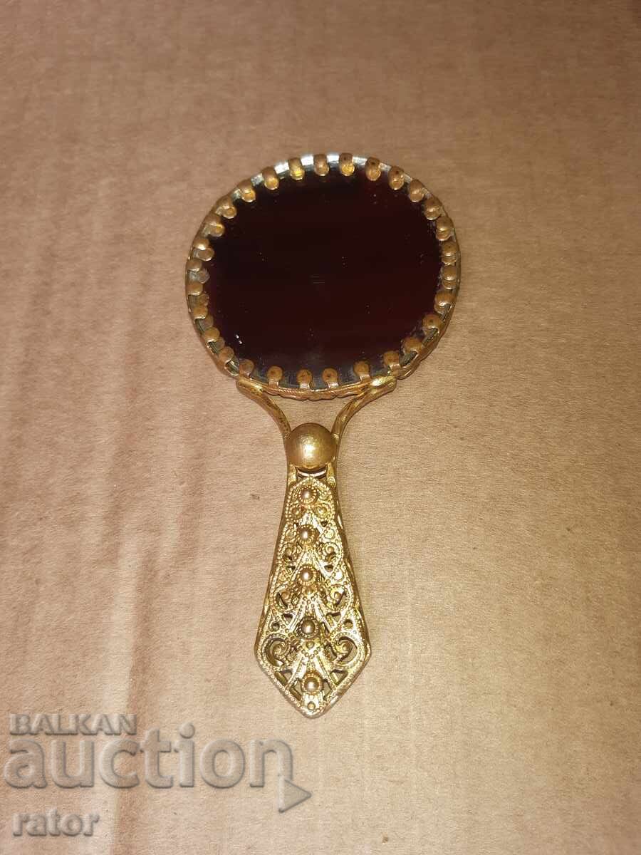 Παλιό όμορφο μπρούτζινο δαντελένιο καθρέφτης, καθρεφτάκι Παλιό όμορφο μπρούτζινο δαντελένιο καθρέφτης, καθρεφτάκι