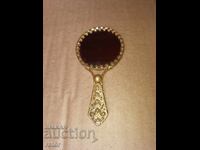 Παλιό όμορφο μπρούτζινο δαντελένιο καθρέφτης, καθρεφτάκι