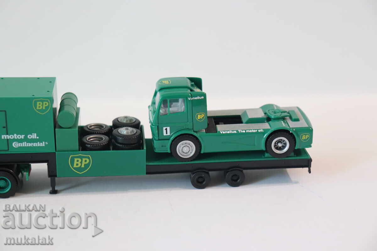 Auction  HERPA / WIKING 1:87 H0 MERCEDES BENZ TRUCK TIR MODEL