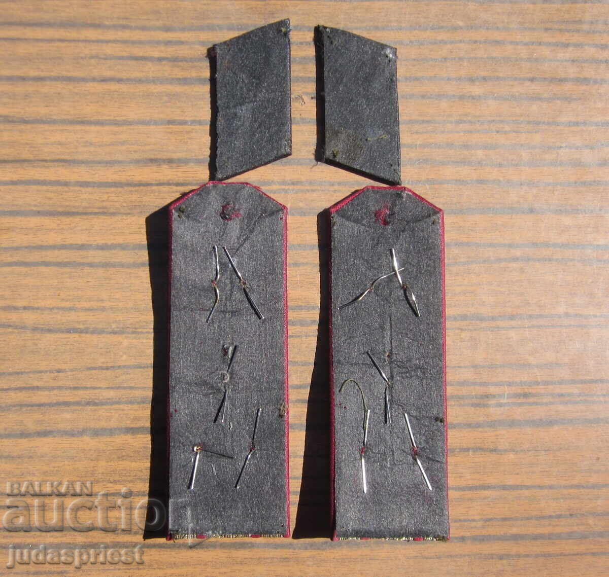 Set of Bulgarian military shoulder boards with loops for a Bulgarian Army Colonel - 5 Set of Bulgarian military shoulder boards with loops for a Bulgarian Army Colonel - 5