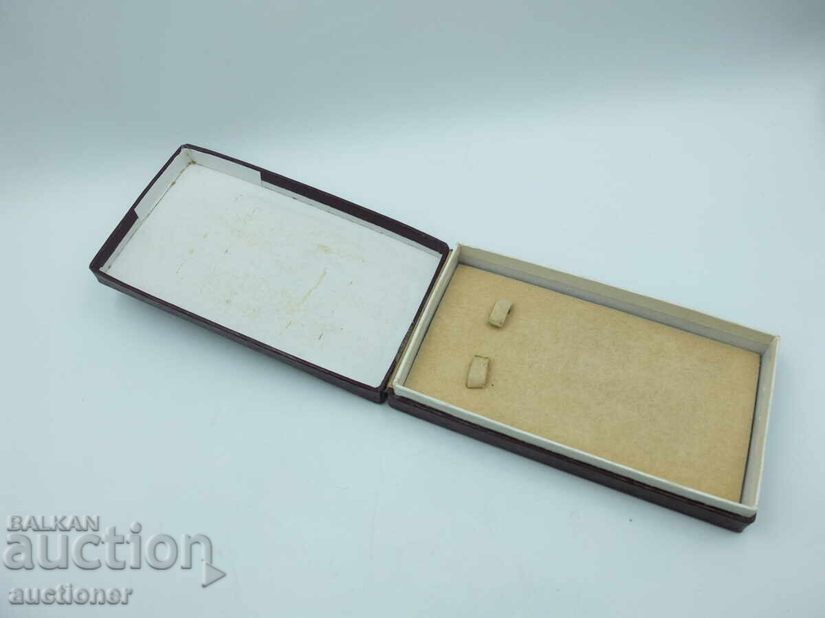 Χάλκινο μετάλλιο του Βασιλείου της Βουλγαρίας για την Αξία - κουτί - 6 Χάλκινο μετάλλιο του Βασιλείου της Βουλγαρίας για την Αξία - κουτί - 6