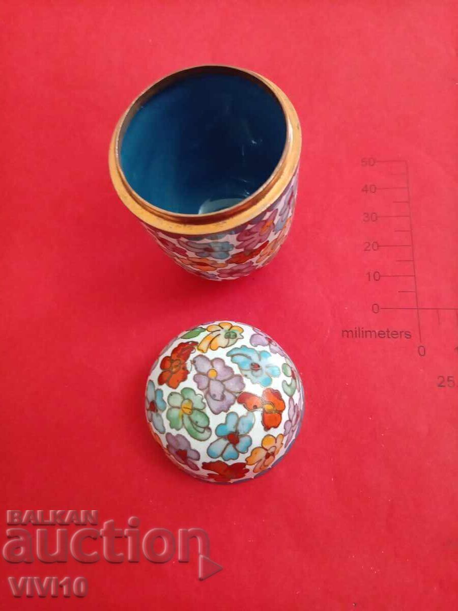 Licitație Cutie de bijuterii veche, email, cloisonné 8cm Licitație Cutie de bijuterii veche, email, cloisonné 8cm