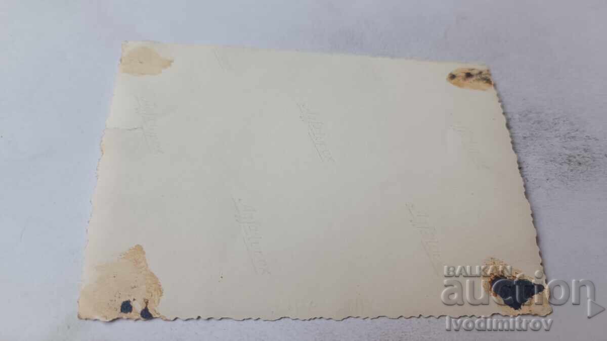 Снимка Ученици със своите учители с цена 1.85 лв. | € 0.95