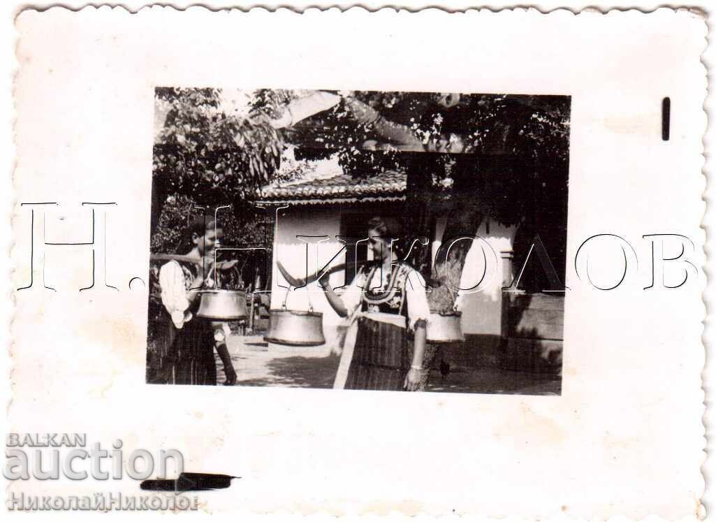 Παράδοση ΛΟΤ 3kh ΜΙΚΡΕΣ ΠΑΛΙΕΣ ΦΩΤΟΓΡΑΦΙΕΣ ΓΥΝΑΙΚΩΝ ΜΕ ΛΑΪΚΕΣ ΦΟΡΕΣΙΕΣ Δ888