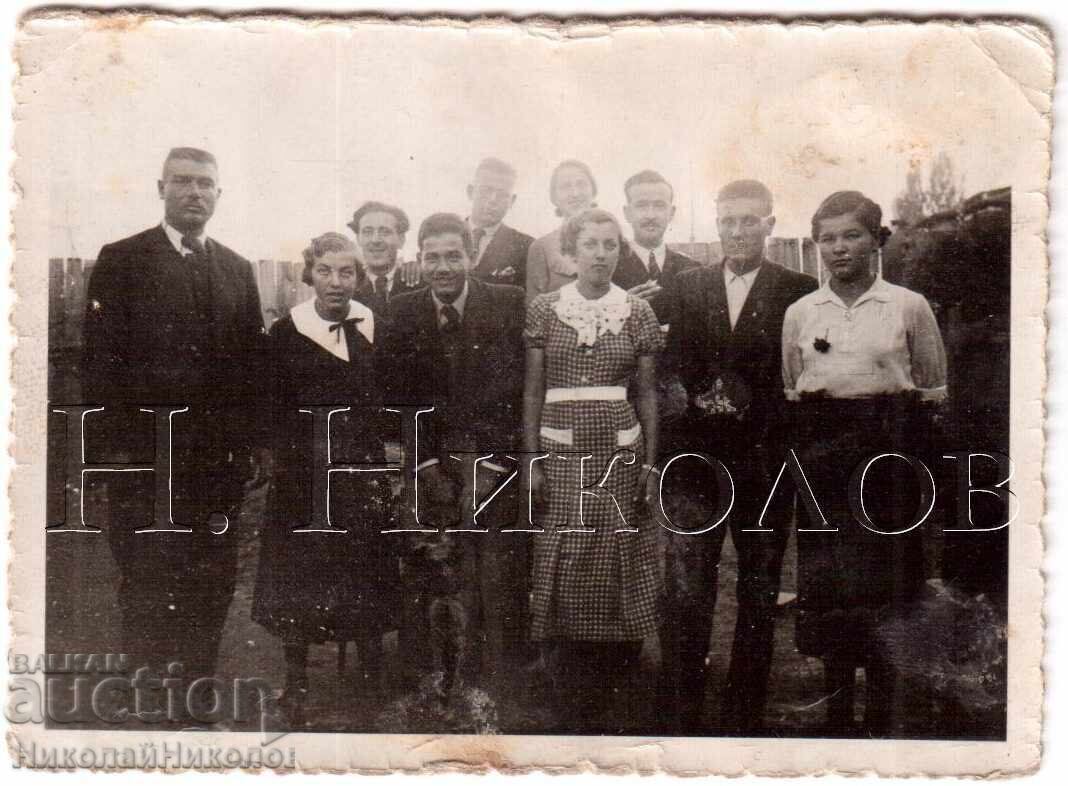 1936 ΜΙΚΡΗ ΠΑΛΙΑ ΦΩΤΟΓΡΑΦΙΑ ΣΟΦΙΑ ΝΕΟΙ ΣΕ ΑΡΡΑΒΩΝΑ Δ889 1936 ΜΙΚΡΗ ΠΑΛΙΑ ΦΩΤΟΓΡΑΦΙΑ ΣΟΦΙΑ ΝΕΟΙ ΣΕ ΑΡΡΑΒΩΝΑ Δ889
