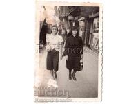 1940 FOTOGRAFIE MICĂ VECHE SOFIA FEMEIE ÎN DOLIU FOTO GACEV D894