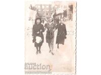 ΜΙΚΡΗ ΠΑΛΙΑ ΦΩΤΟΓΡΑΦΙΑ ΣΟΦΙΑ ΓΥΝΑΙΚΑ ΣΕ ΠΕΝΘΟΣ ΦΩΤΟ ΡΟΓΙΑΛ ΓΚΑΤΣΕΦ Δ896