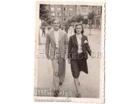 МАЛКА СТАРА СНИМКА СОФИЯ ПЛОЩАД СЛАВЕЙКОВ РАЗХОДКА Д898