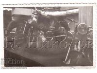 MICĂ POZĂ VECHE MOTOR MOTOCICLETĂ EXPOZIȚIE EXPO D906