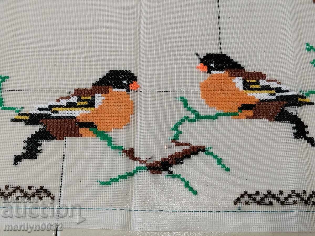 Δημοπρασία Παλιό καρό με κέντημα, τούλι Δημοπρασία Παλιό καρό με κέντημα, τούλι