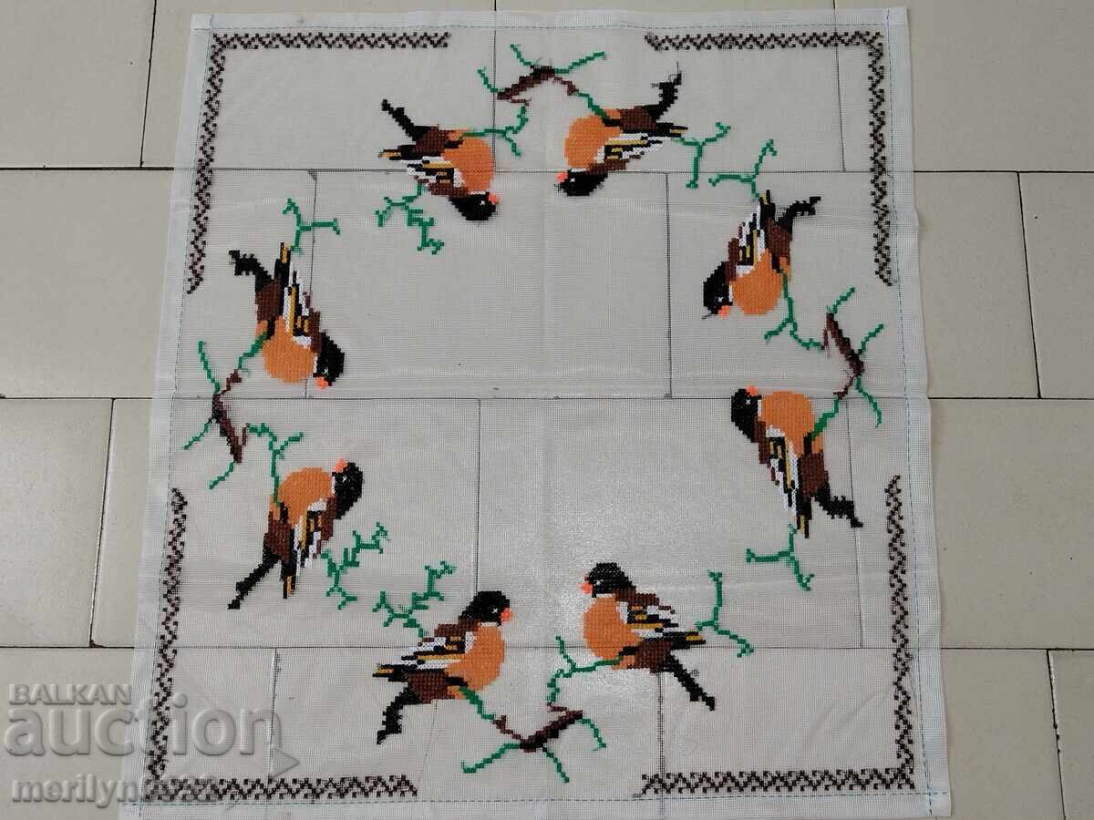 Παλιό καρό με κέντημα, τούλι Παλιό καρό με κέντημα, τούλι