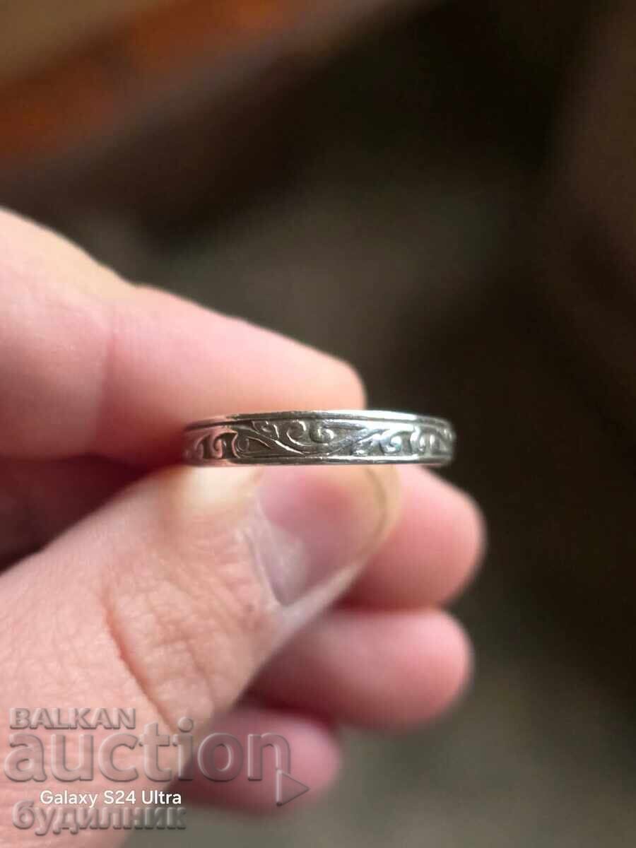 Silver ring. 925 Sterling silver. 17.1mm. I'm listing over 100 auctions with price 18.99 BGN | € 9.71 Silver ring. 925 Sterling silver. 17.1mm. I'm listing over 100 auctions with price 18.99 BGN | € 9.71