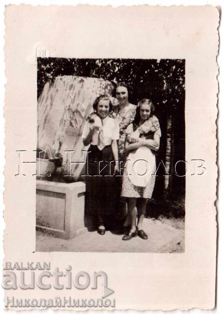 Παράδοση 1937 ΛΟΤ 3kh ΜΙΚΡΕΣ ΠΑΛΙΕΣ ΦΩΤΟΓΡΑΦΙΕΣ ΣΟΦΙΑ ΛΟΖΕΝΕΤΣ ΓΚΡΑΝΤΙΝΚΑΤΑ Δ908