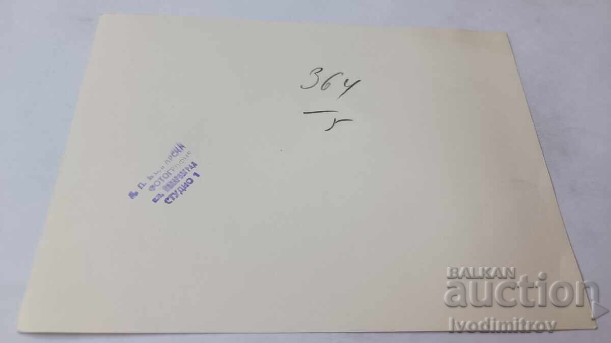 Fotografie Coloană de mașini de la Kărdjali, regiunea pe șosea cu preț 3.85 BGN | € 1.97