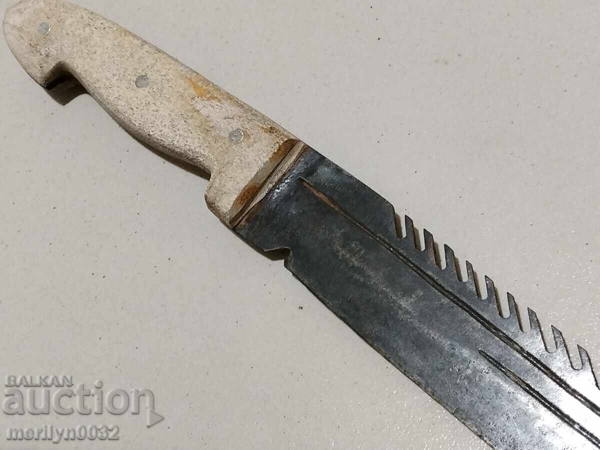 Old knife without a sheath, with teeth with price 67.00 BGN | € 34.26 Old knife without a sheath, with teeth with price 67.00 BGN | € 34.26