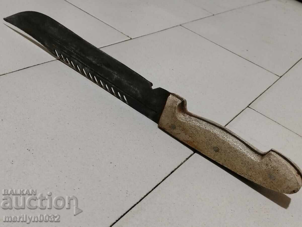 Old knife without a sheath, with teeth - 5 Old knife without a sheath, with teeth - 5